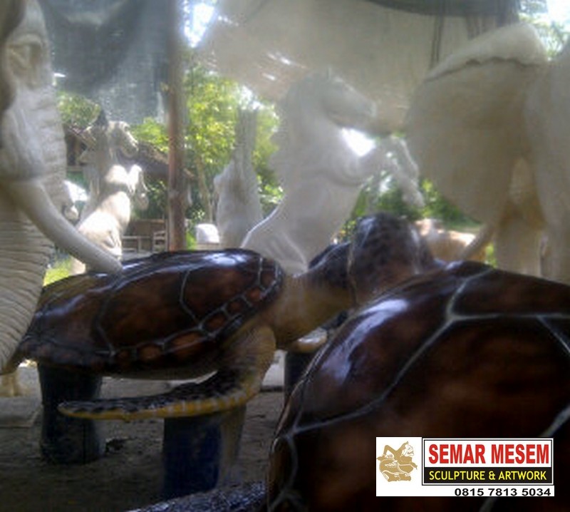 Kerajinan Patung Fiberglass