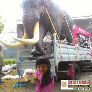 Kelik Semar Mesem Patung Mamuth Jumbo Pembuat Patung Fiber