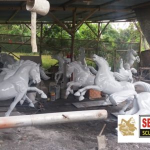 Kelik Studio Semar Mesem Pembuatan Patung Kuda Cetakan Patung Fiberglass