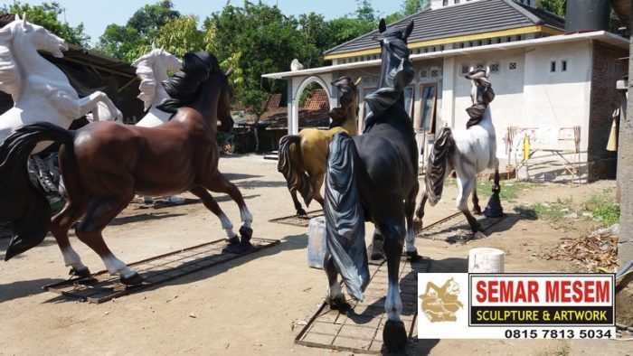 Kelik Studio Semar Mesem Patung Kereta Kencana Patung Kerajinan