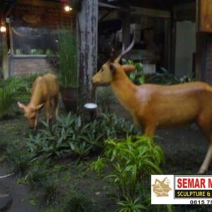 Kelik Studio Semar Mesem Patung Kijang Restoran Poto Gili Trawangan