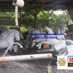 Patungfibermalang Pembuatan Patung Kuda Cetakan Patung Fiberglass