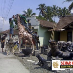 Kelik Studio Semar Mesem Patung Magelang Cara Membuat Kerajinan Dari Fiberglass