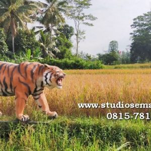 Patung Macan Di Tol Cipularang Patung Macan Di Kantor Polisi Patung Macan Duduk