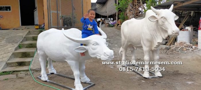 Patung Sapi Betina Dapat Wisata Patung Sapi Boyolali