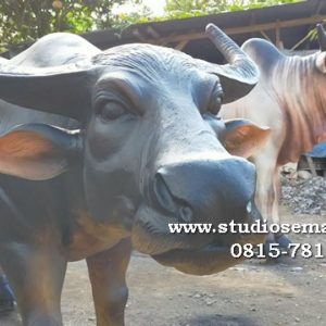 Patung Sapi Cimory Patung Sapi Emas Kisah Patung Sapi Emas