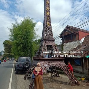 Foto Menara Eiffel Ilegal Lokasi Menara Eiffel Indonesia Pengrajin Menara Eiffel