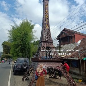 Menara Eiffel Di Gorontalo Menara Eiffel Gresik Miniatur Menara Eiffel Jawa Tengah