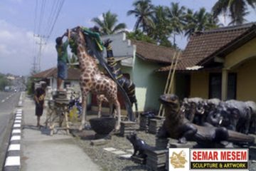 Kelik Studio Semar Mesem Patung Magelang Cara Membuat Kerajinan Dari Fiberglass