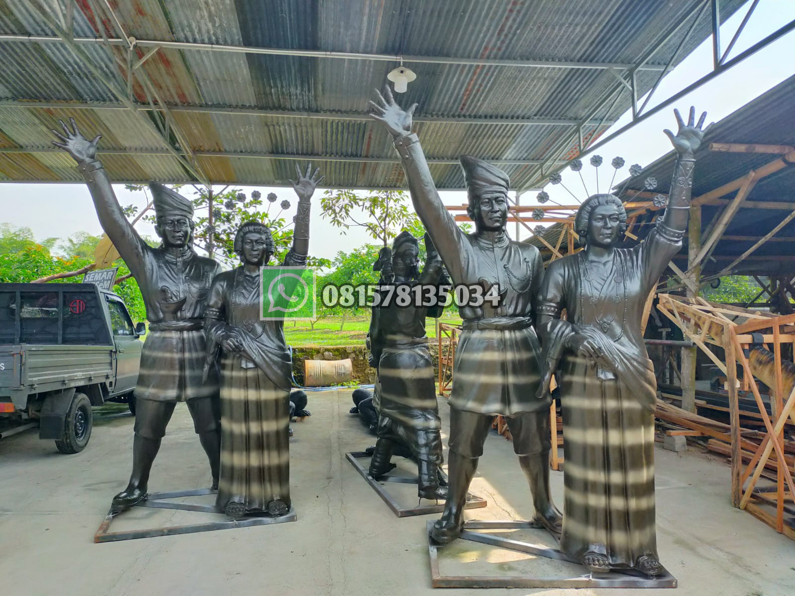 Patung Adat/Patung Nusantara